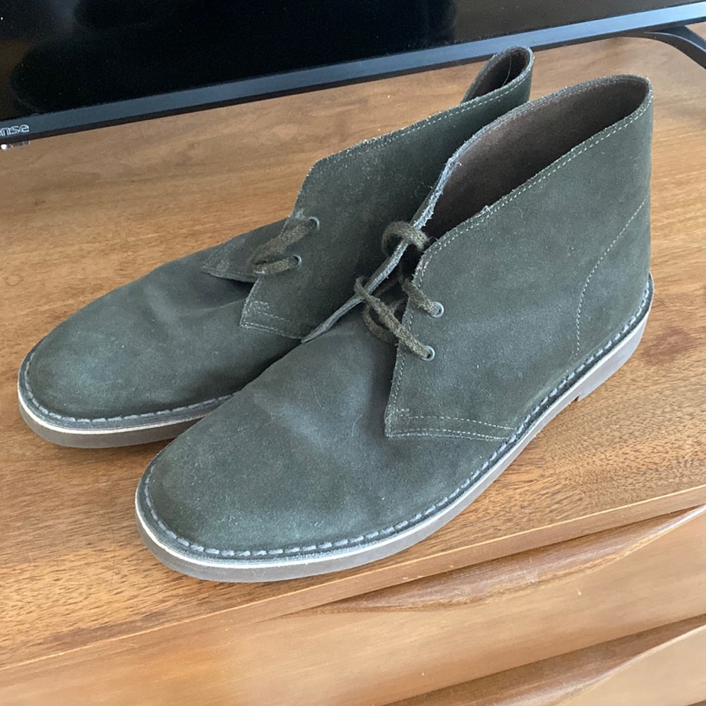 Clarks classic suede boots